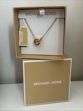 Michael Kors Gold tone
interlocking-circles rhinestone necklace
NWT